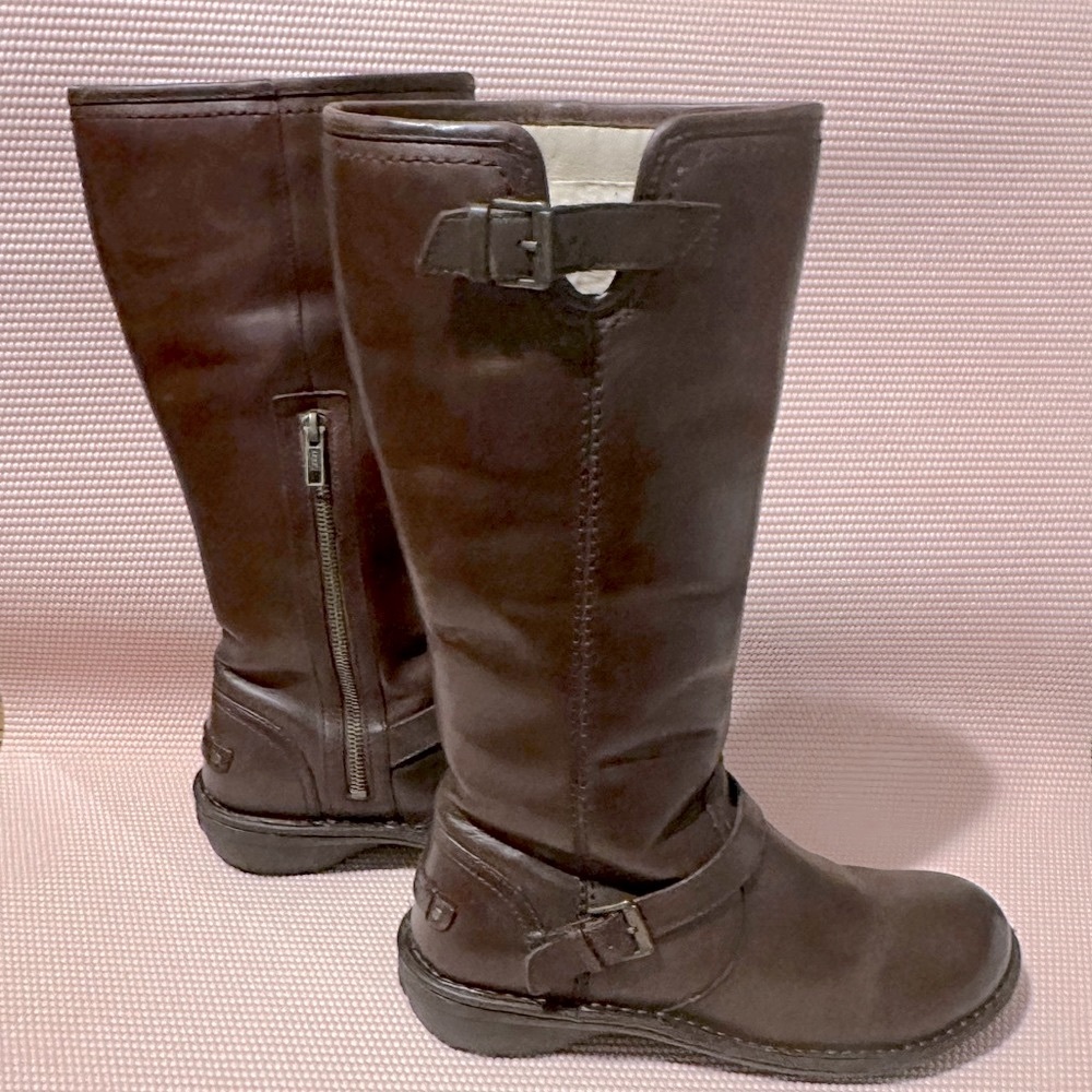 Ugg winter leather boots